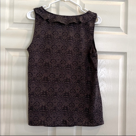 GAP ruffle sleeveless top - Picture 5 of 7
